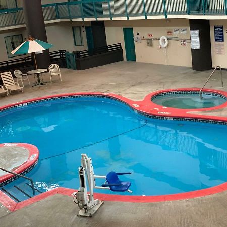 Motel 6 Savannah Ga Gateway & I95 エクステリア 写真