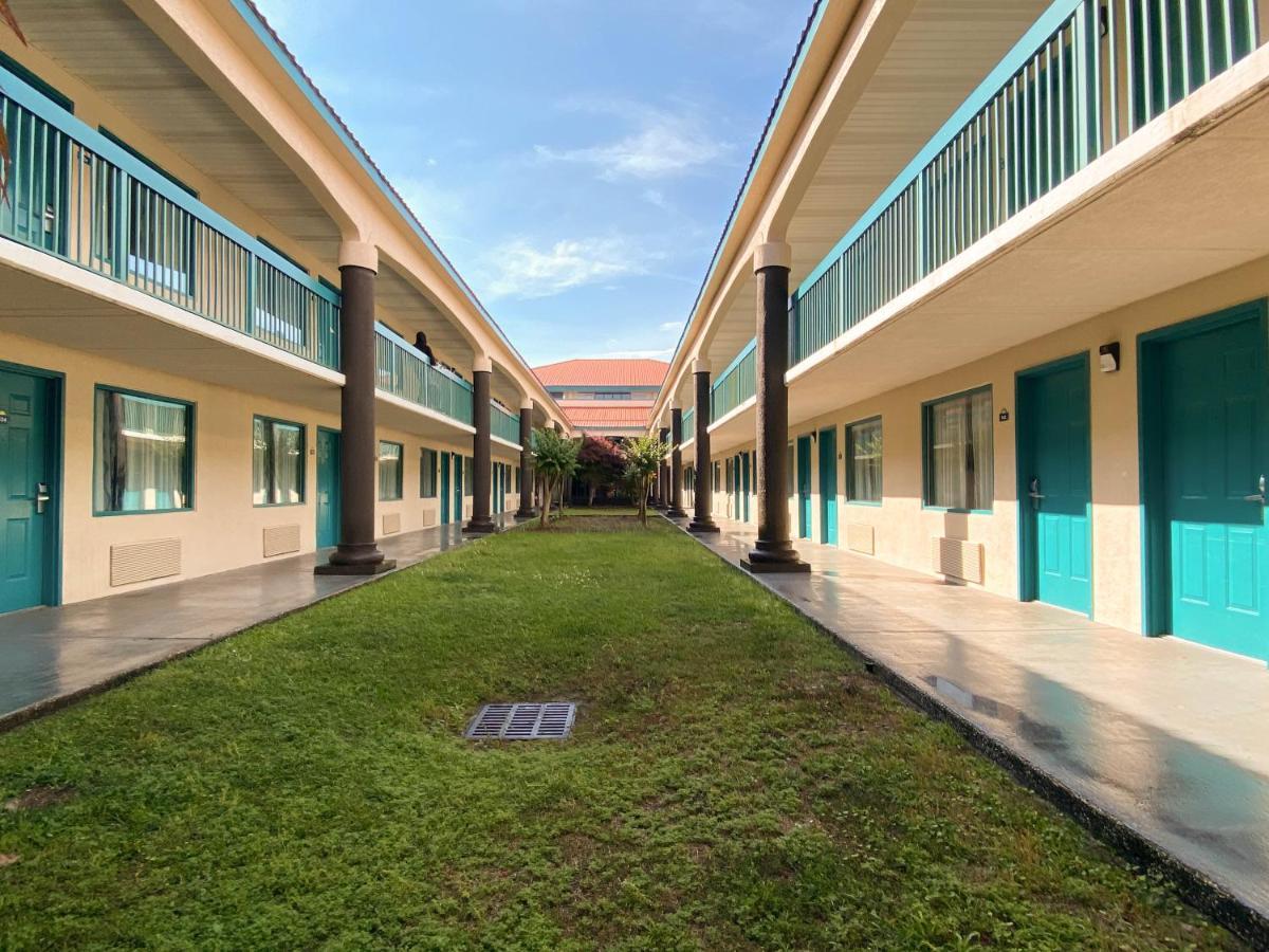 Motel 6 Savannah Ga Gateway & I95 エクステリア 写真